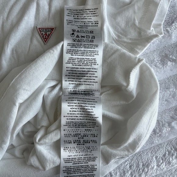 GUESS White Crop Tee EUC - Picture 6 of 6